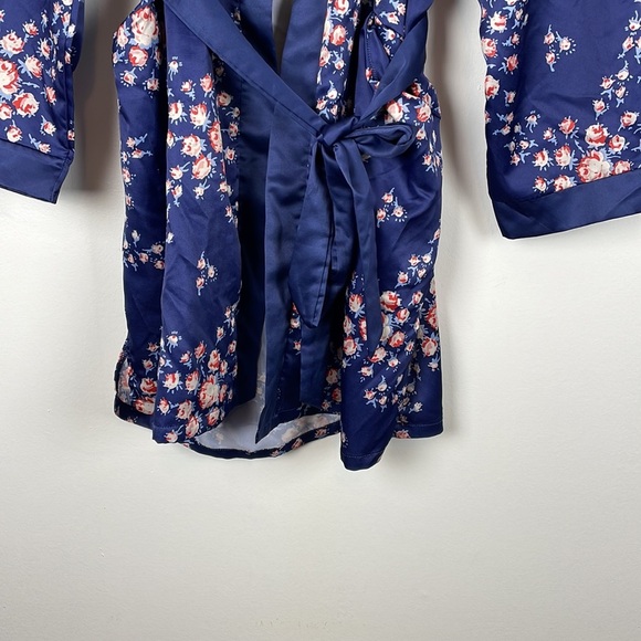 Morgan Lane X Fab Fit Fun long sleeve 2 pocket satin feel intimate robe SZ L-XL - Picture 3 of 9